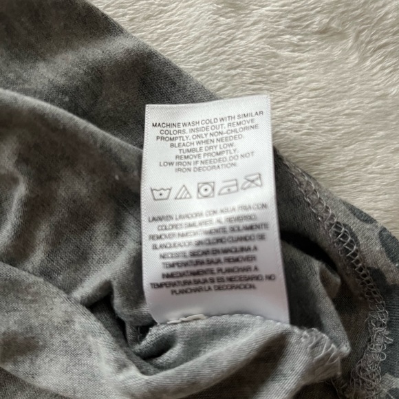 Authentic American Heritage woman’s sleeveless tee. Cheetah print - Picture 10 of 10